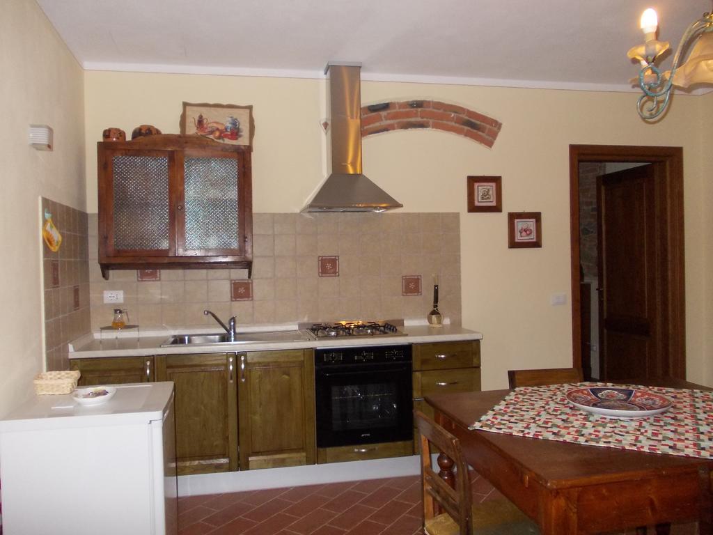 Agriturismo L'Isola Crespina Zimmer foto